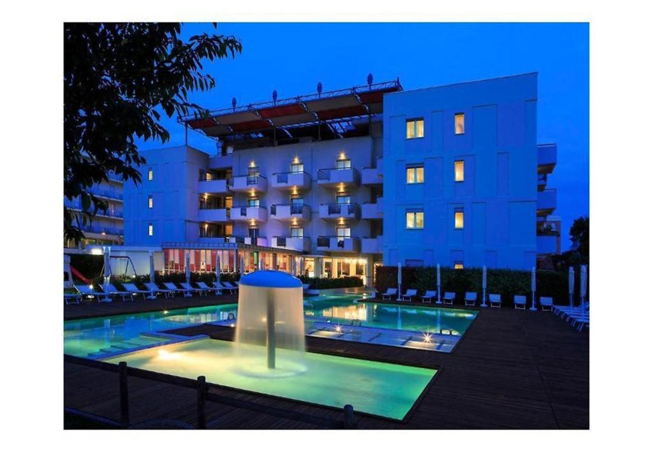 Domino Suite Hotel & Residence Lido di Jesolo Dış mekan fotoğraf