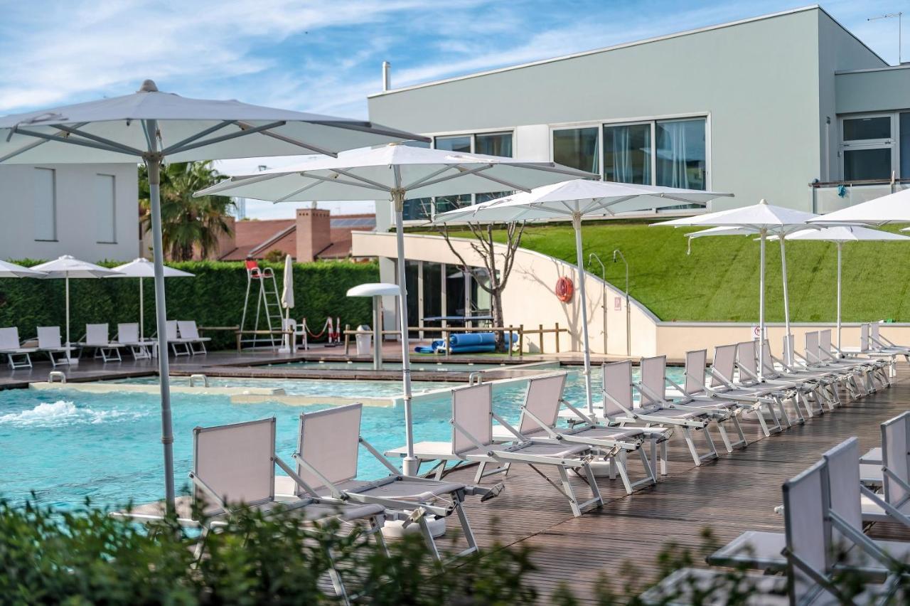 Domino Suite Hotel & Residence Lido di Jesolo Dış mekan fotoğraf