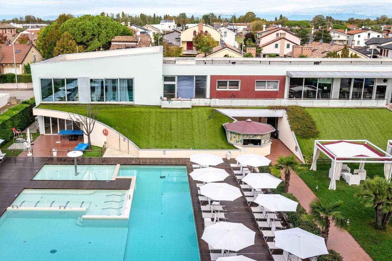 Domino Suite Hotel & Residence Lido di Jesolo Dış mekan fotoğraf
