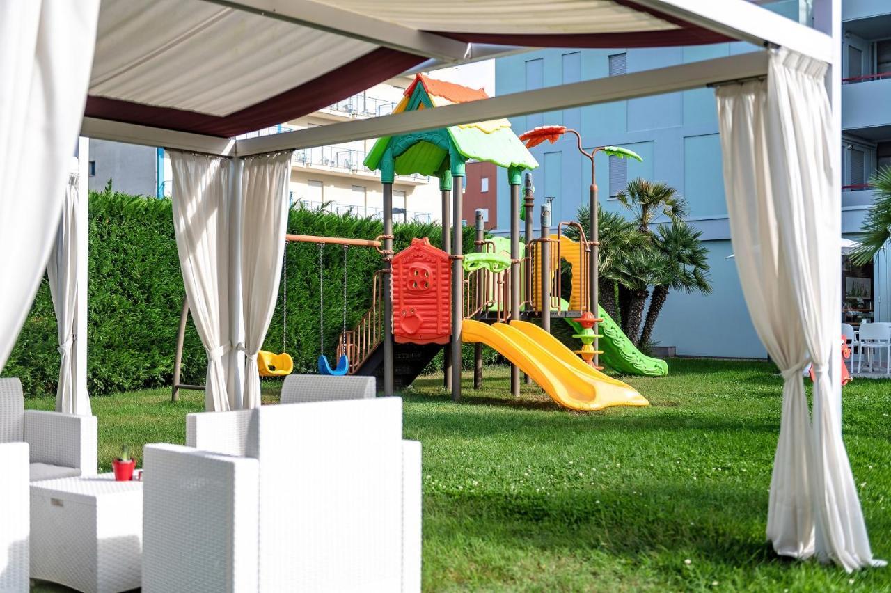 Domino Suite Hotel & Residence Lido di Jesolo Dış mekan fotoğraf